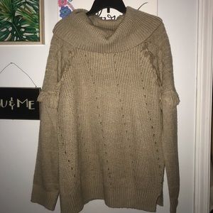 NWT Knox Rose Fringe Sweater 🖤